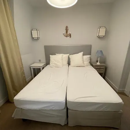 Presqu Ile De La Touques N 3404 *